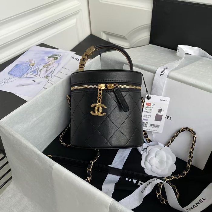 Chanel Chanel Flap Bucket Bag (Replica) - Image 2