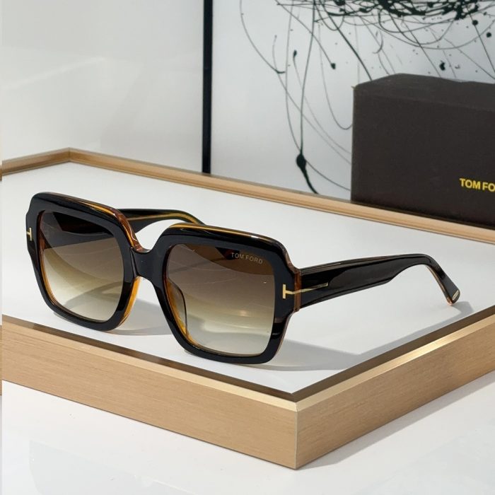 Tom Ford Casual Sun Protection Sunglasses Top Quality(Perfect Replica) - Image 3