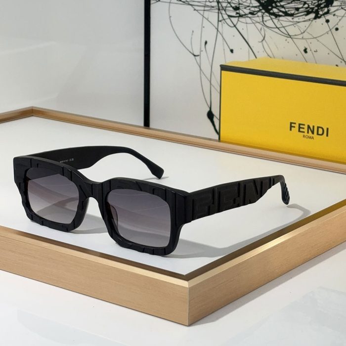 Fendi Full frame Logo Sunglasses Top quality (Perfect Replica) - Image 6