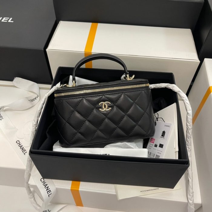 Chanel handbag (Perfect Replica)