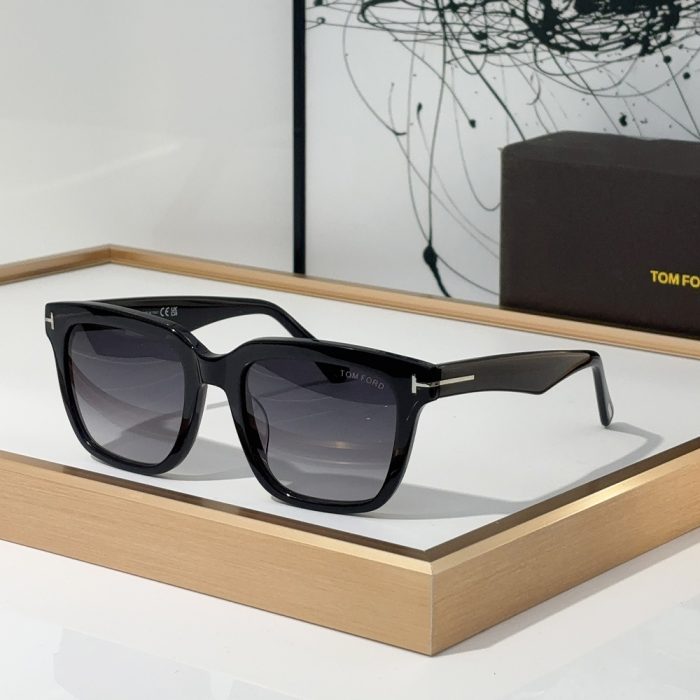 Tom Ford Outdoor UV Protection Sunglasses Top quality(Perfect Replica) - Image 5