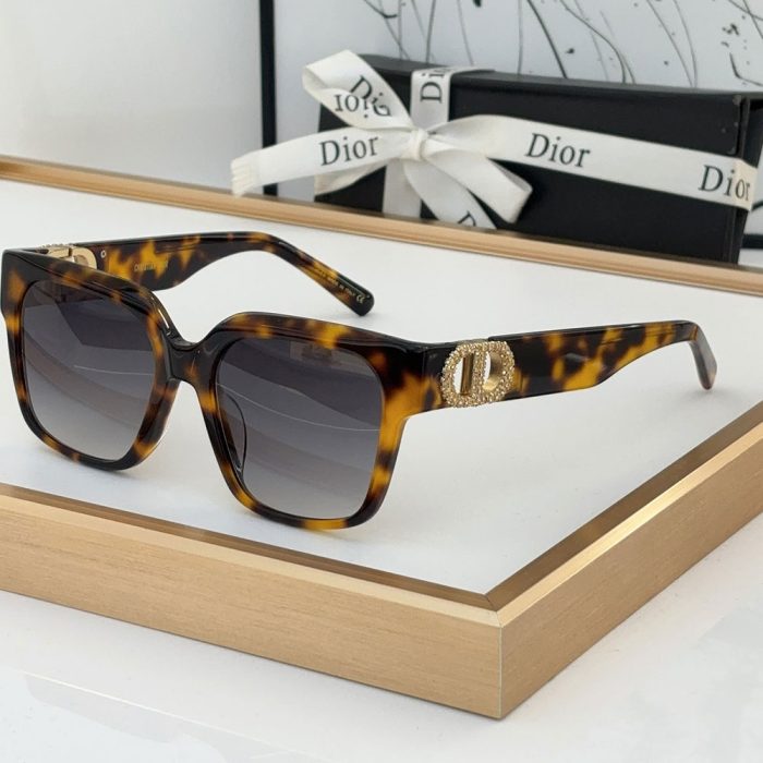 Dior Mirror Leg Hollow CD Logo sunglasses Top quality (Perfect Replica) - Image 5