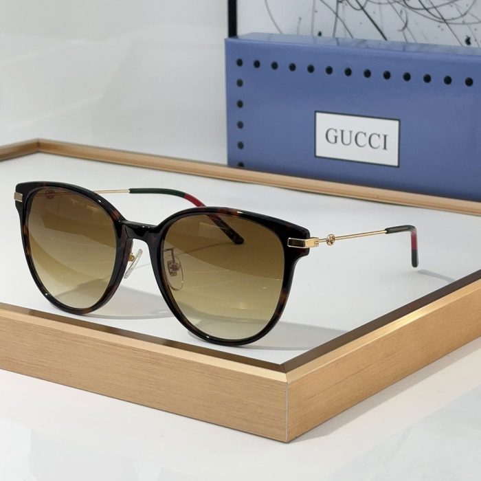 Gucci Skinny Legs Temperament sunglasses Top quality (Perfect Replica) - Image 4