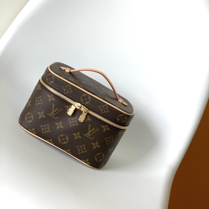 Louis Vuitton LV Nice Leather Cosmetic Handbag M42265&M44495&M44936 Top quality (Perfect Replica) - Image 4