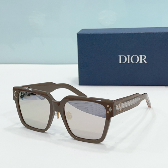 Dior CD Diamond Design Fashion Casual Sunglasses Top quality (Perfect Replica) - Image 3