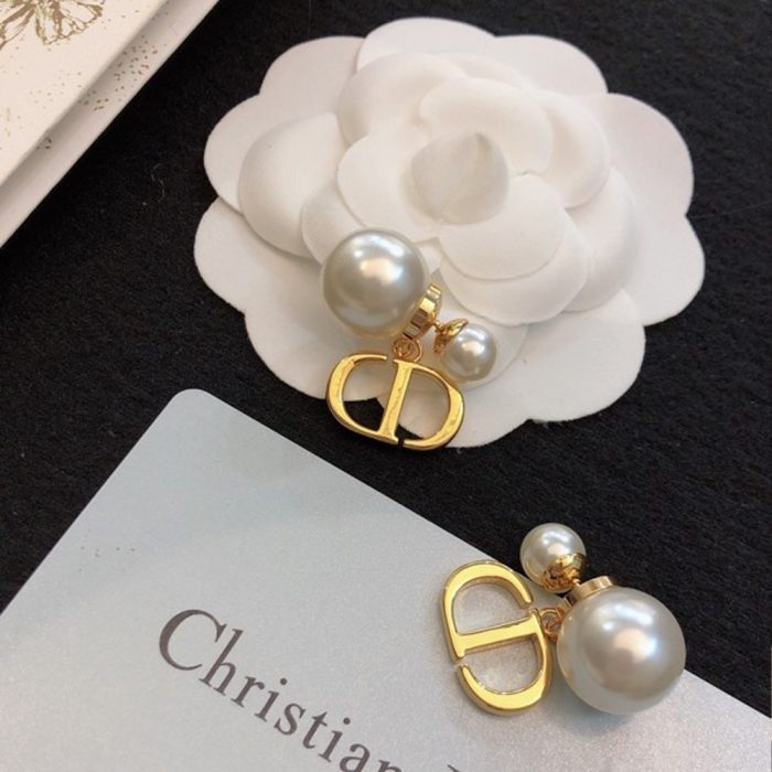 Christian Dior pearl earrings(Perfect Replica) - Image 2