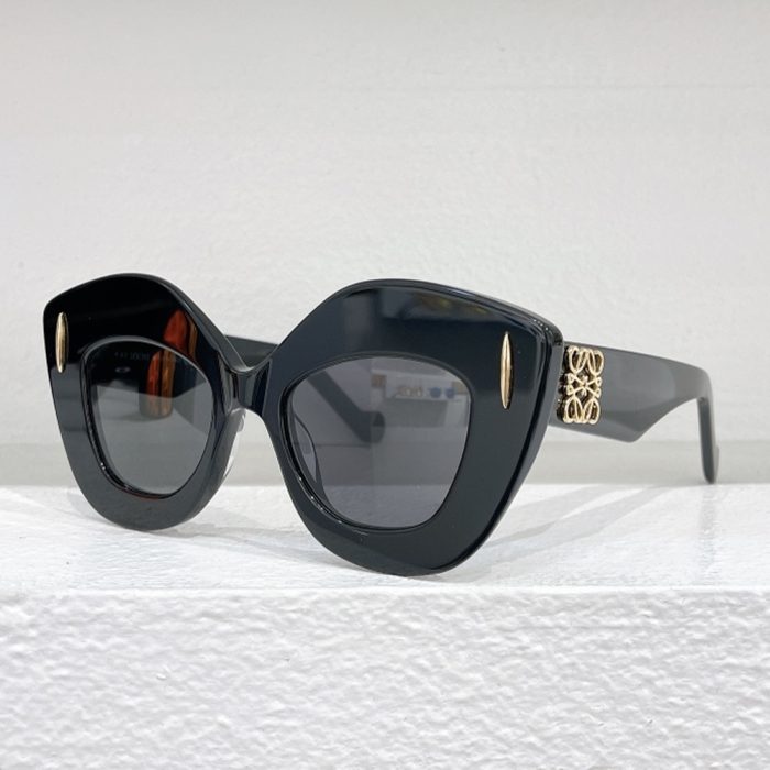 Loewe Shield From The Sun Sunglasses Top Quality(Perfect Replica) - Image 4