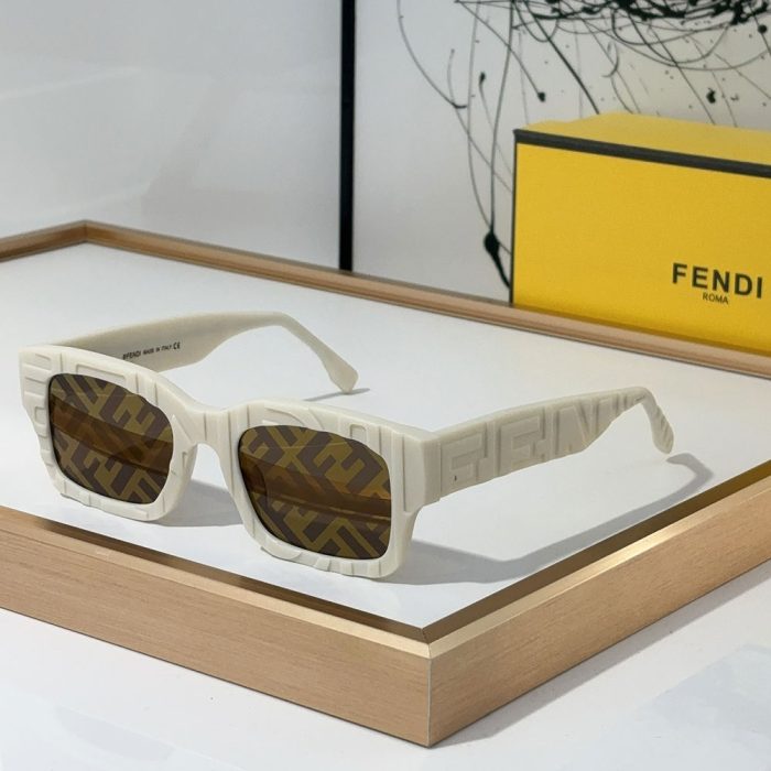 Fendi Full frame Logo Sunglasses Top quality (Perfect Replica) - Image 2