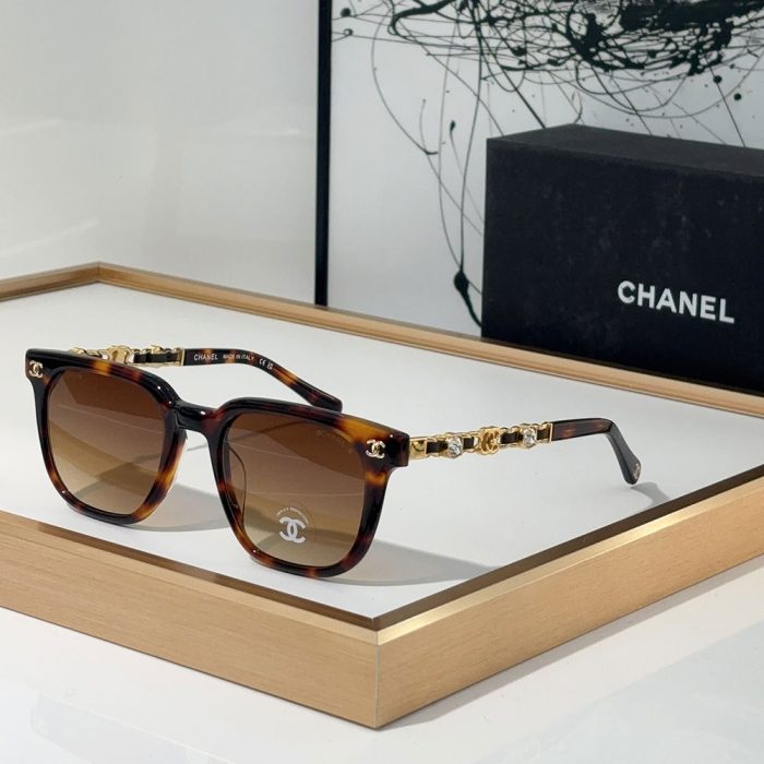 Chanel Mirror leg With Drill Sunglasses Top quality (Perfect Replica)