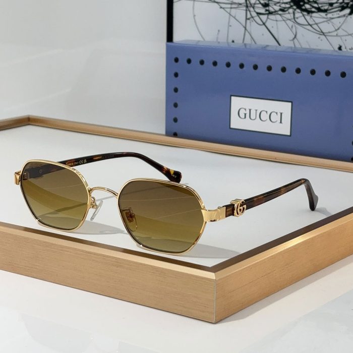 Gucci Metal mirror leg Logo sunglasses Top quality (Perfect Replica) - Image 3