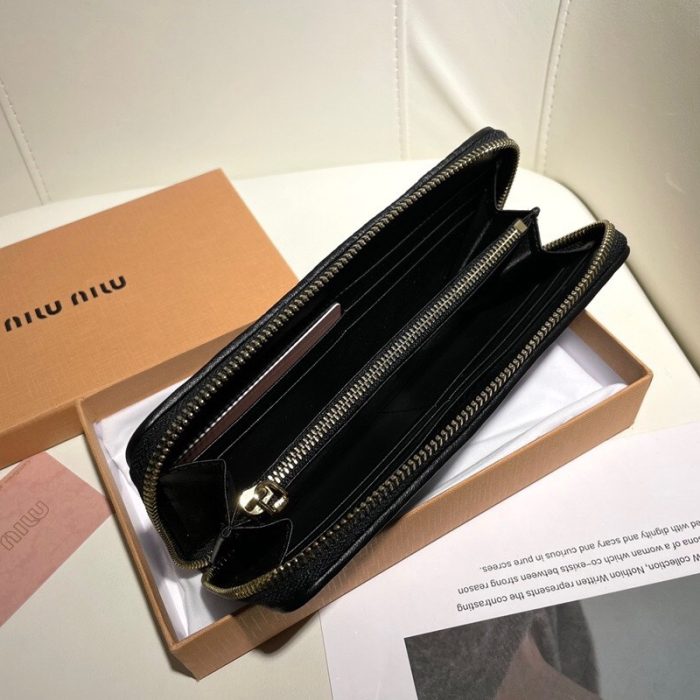 MIU MIU Matelass¨¦ Leather Card Bag (Perfect Replica) - Image 4