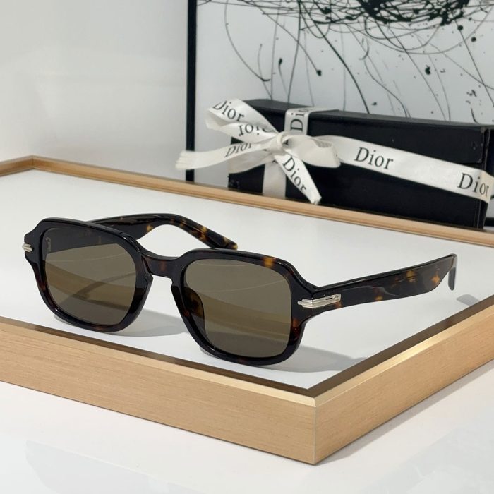 Dior Logo Letter Lrregular Shaped Sunglasses Top quality (Perfect Replica) - Image 4