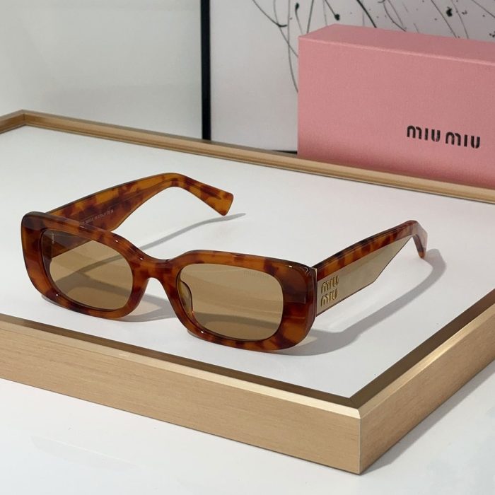 MIU MIU Mirror leg Logo Cat eye Sunglasses Top quality (Perfect Replica) - Image 4