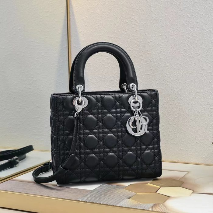 DIOR Lady Dior Bag (Perfect Replica) - Image 6