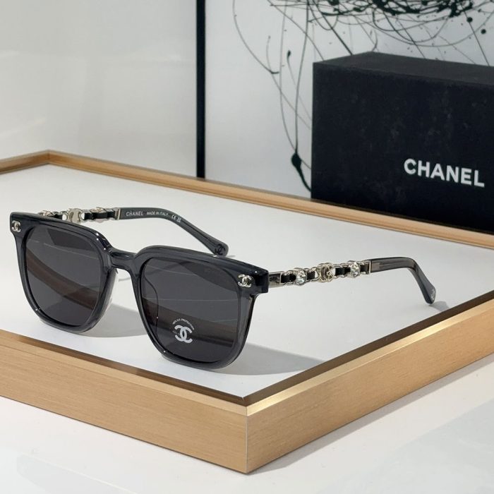 Chanel Mirror leg With Drill Sunglasses Top quality (Perfect Replica) - Image 4