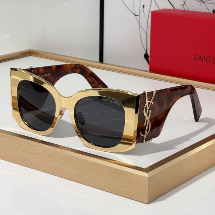 Saint Laurent YSL Logo Embellished Sunglasses Top Quality(Perfect Replica) - Image 4