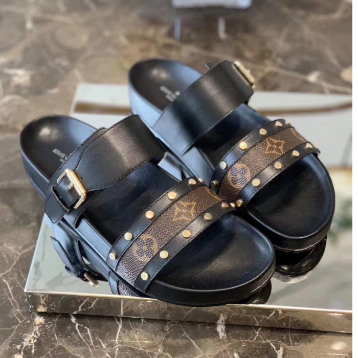 Louis Vuitton LV Bom Dia Leather Slide Sandals (Perfect Replica) - Image 9