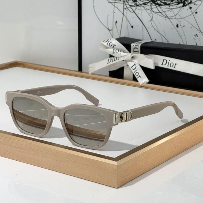 Dior Hinge Design Acetate Fibre sunglasses Top quality (Perfect Replica) - Image 5