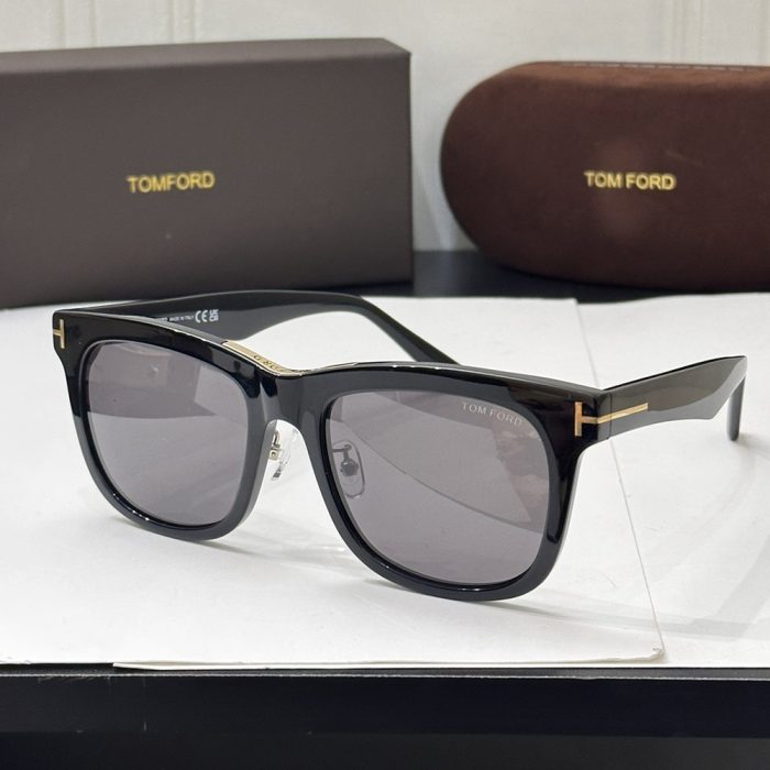 Tom Ford Gradient Clear Sunglasses Top Quality(Perfect Replica) - Image 3