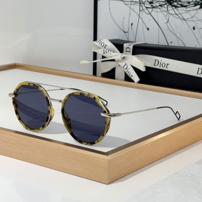 Dior Alloy Sunglasses With Reflective Frames Top quality (Perfect Replica) - Image 4