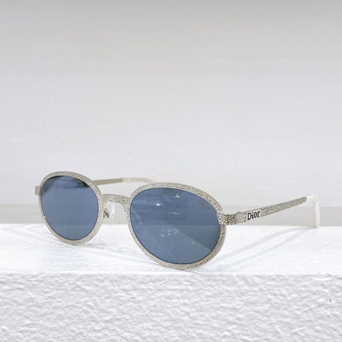 Dior Slim Metal Gold Frame sunglasses Top quality (Perfect Replica) - Image 2