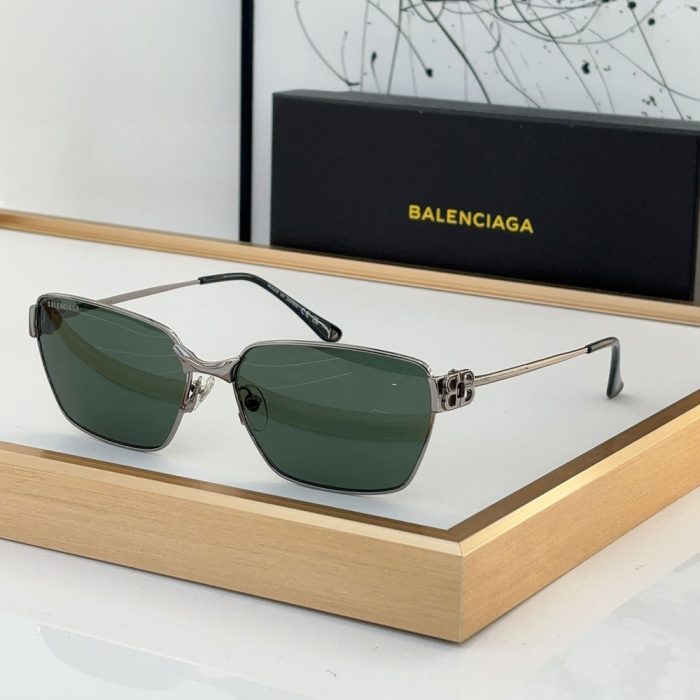 Balenciaga Hollow metal Logo sunglasses Top quality (Perfect Replica) - Image 4