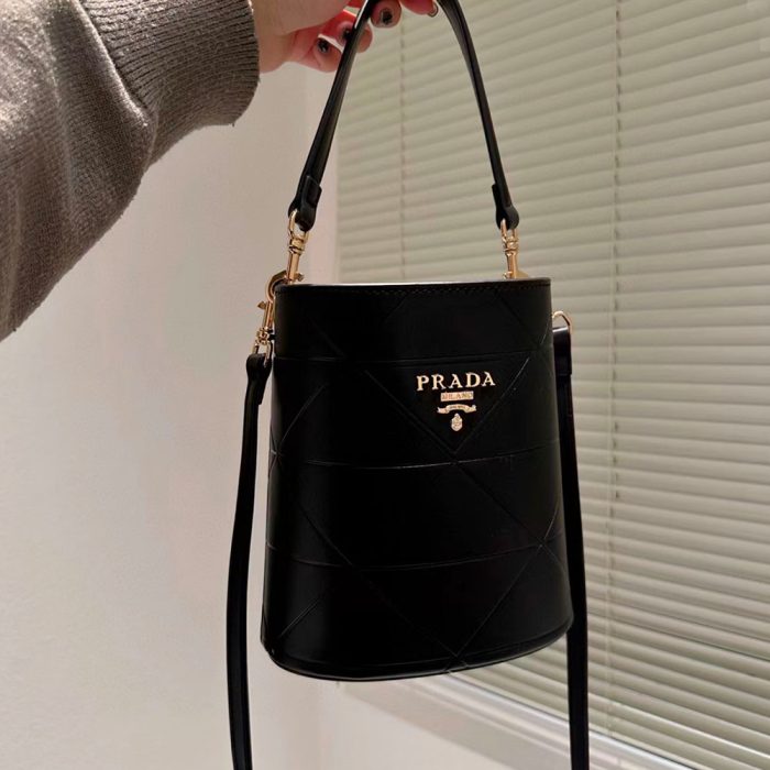 Prada Checkered Bucket Bag(Perfect Replica) - Image 4