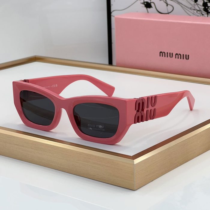 MIU MIU Cat eye Sunglasses Top quality (Perfect Replica) - Image 5