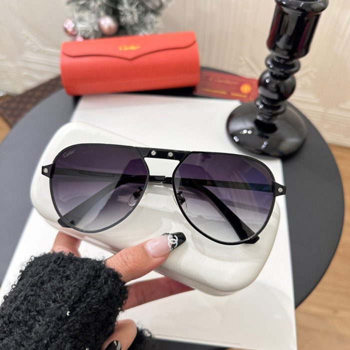 Cartier Metal irregular Line Sunglasses Top quality (Perfect Replica) - Image 6